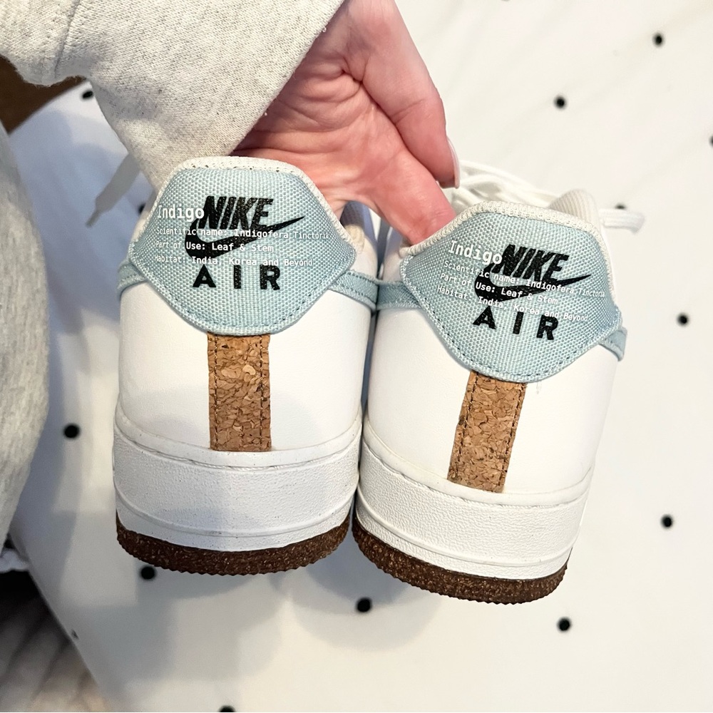 Nike Air Force 1 Shoes - Picture 4 of 5